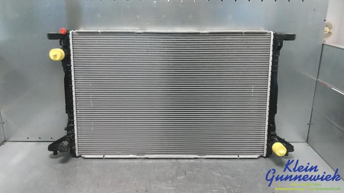 Gebruikte Radiateur Volkswagen Touareg Prijs € 209,00 Margeregeling aangeboden door Klein Gunnewiek Autodemontage & Motorentechniek