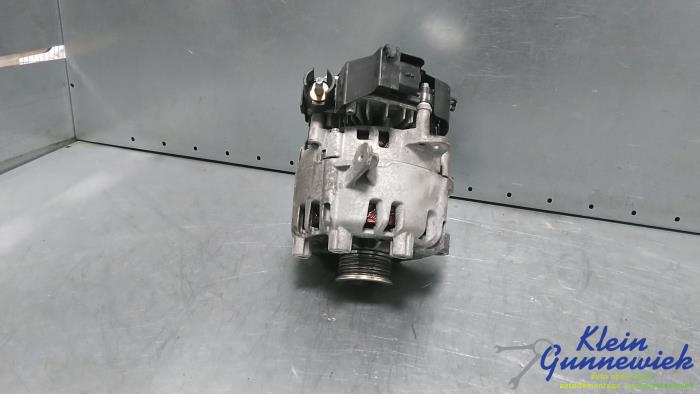 Alternator van een Opel Astra 2023