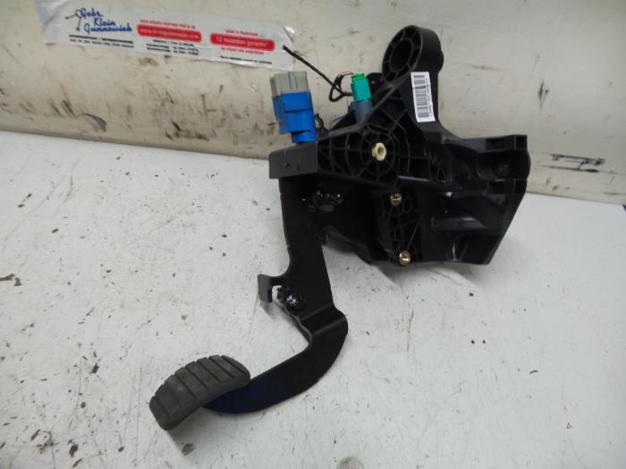Gebruikte Renault Trafic Koppelingspedaal 465038677R Gebr.Klein