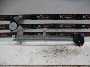 Gebruikte Ruitmechaniek 4Deurs links-voor Subaru Forester (SJ) 2.0 16V X Prijs € 75,00 Margeregeling aangeboden door Verhoef Cars & Parts