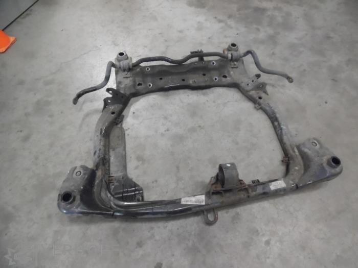 Gebruikte Subframe Kia Cee'd Sporty Wagon (EDF) 1.6 CVVT 16V Prijs € 125,00 Margeregeling aangeboden door Verhoef Cars & Parts