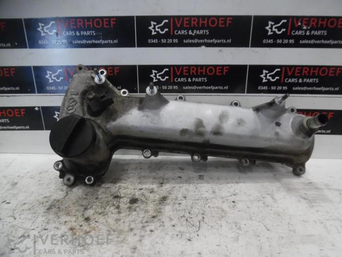 Gebruikte Kleppendeksel Toyota Auris (E15) 1.4 D-4D-F 16V Prijs op aanvraag aangeboden door Verhoef Cars & Parts