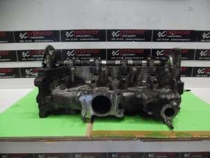 Gebruikte Cilinderkop Toyota Auris (E15) 1.4 D-4D-F 16V Prijs op aanvraag aangeboden door Verhoef Cars & Parts