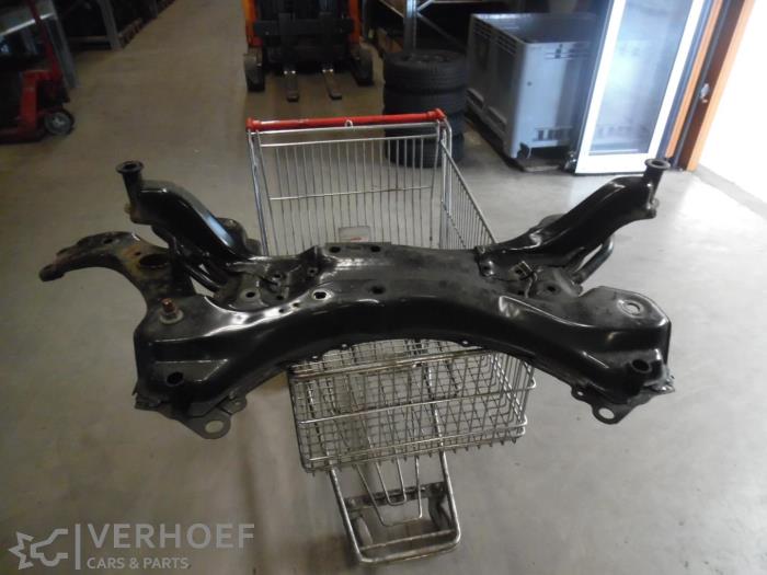 Gebruikte Subframe Toyota Auris (E15) 1.4 D-4D-F 16V Prijs op aanvraag aangeboden door Verhoef Cars & Parts
