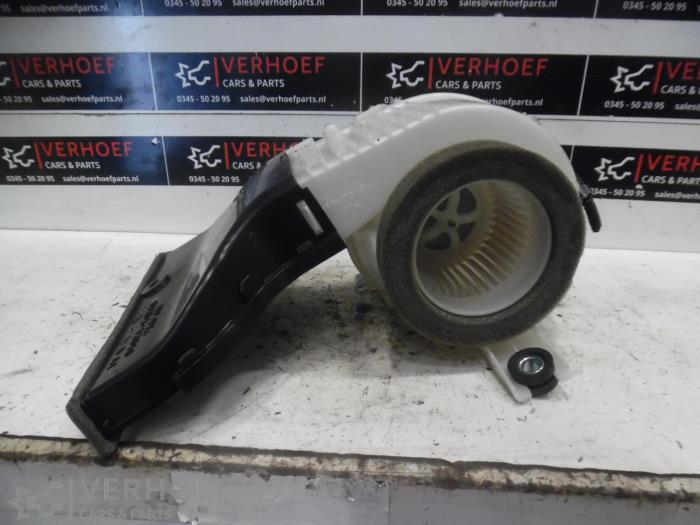 Gebruikte Module Koeling Toyota Auris Touring Sports (E18) 1.8 16V Hybrid Prijs € 40,00 Margeregeling aangeboden door Verhoef Cars & Parts