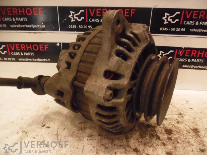 Used Dynamo Mitsubishi Canter 3.0 Di-D 16V Price € 72,60 Inclusive VAT offered by Verhoef Cars & Parts