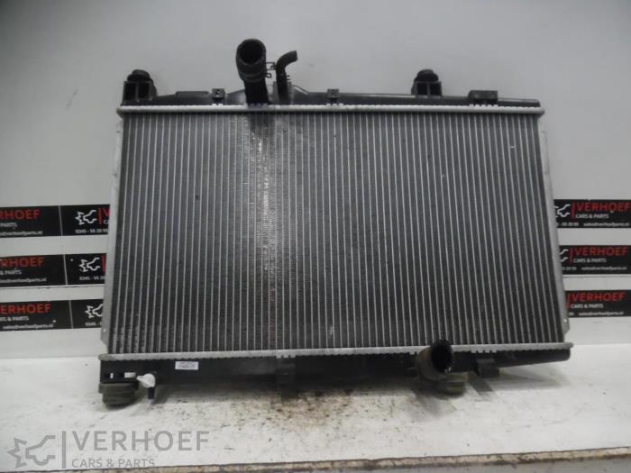 Gebruikte Radiateur Toyota Yaris Verso (P2) 1.4 D-4D Prijs op aanvraag aangeboden door Verhoef Cars & Parts