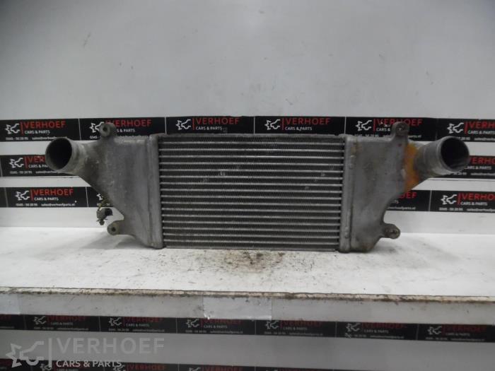 Gebruikte Intercooler Mitsubishi Canter 3.0 Di-D 16V Prijs € 90,75 Inclusief btw aangeboden door Verhoef Cars & Parts