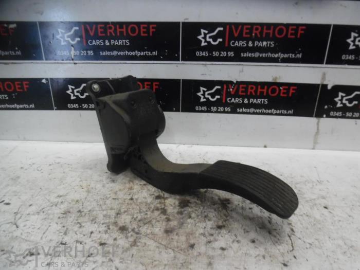Gebruikte Gaspedaalpositie Sensor Volkswagen Crafter 2.5 TDI 30/32/35/46/50 Prijs € 90,75 Inclusief btw aangeboden door Verhoef Cars & Parts