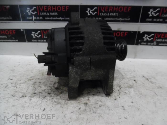 Gebruikte Dynamo Nissan Primastar 1.9 dCi 80 Prijs € 60,50 Inclusief btw aangeboden door Verhoef Cars & Parts