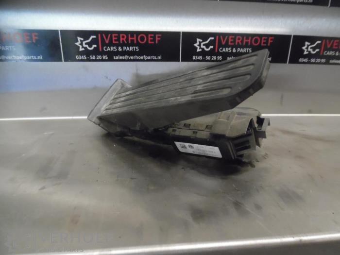 Gebruikte Sensor Gaspedaalpositie Volkswagen Golf V Variant (1K5) 2.0 TDI DPF Prijs € 25,00 Margeregeling aangeboden door Verhoef Cars & Parts