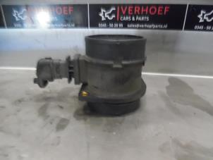 Gebruikte Luchthoeveelheidsmeter Hyundai Santa Fe II (CM) 2.2 CRDi 16V 4x2 Prijs op aanvraag aangeboden door Verhoef Cars & Parts