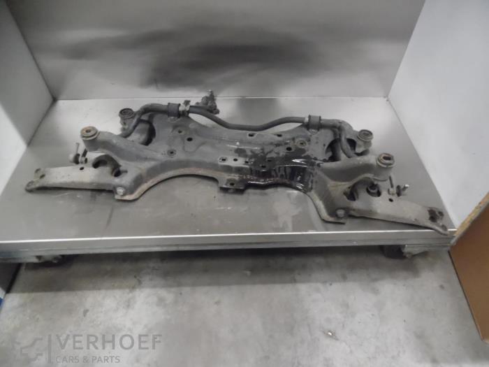 Gebruikte Subframe Toyota Avensis Wagon (T25/B1E) 2.4 16V VVT-i D4 Prijs € 100,00 Margeregeling aangeboden door Verhoef Cars & Parts