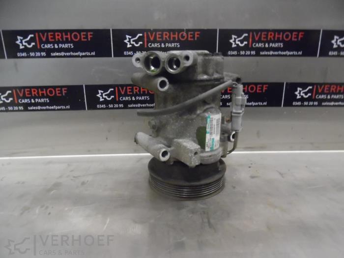 Gebruikte Aircopomp Renault Clio III (BR/CR) 1.4 16V Prijs € 50,00 Margeregeling aangeboden door Verhoef Cars & Parts