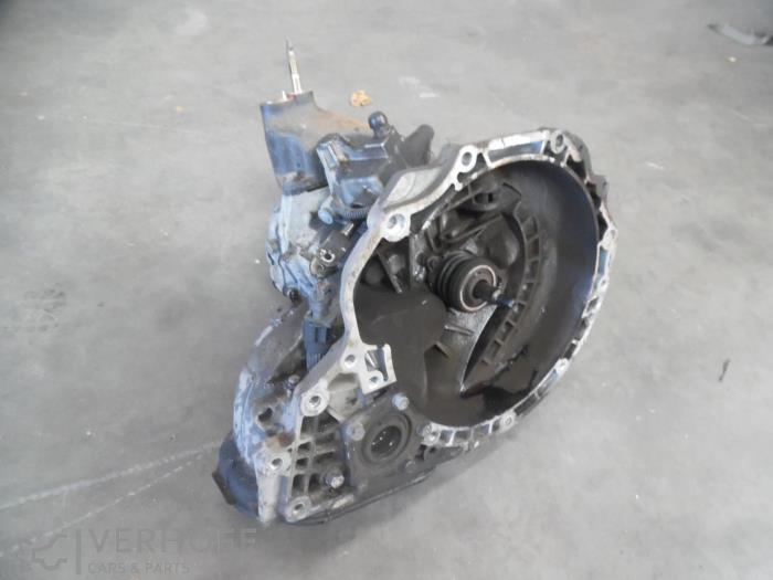 Gebruikte Versnellingsbak Chevrolet Nubira Wagon (J100) 1.8 16V Prijs op aanvraag aangeboden door Verhoef Cars & Parts