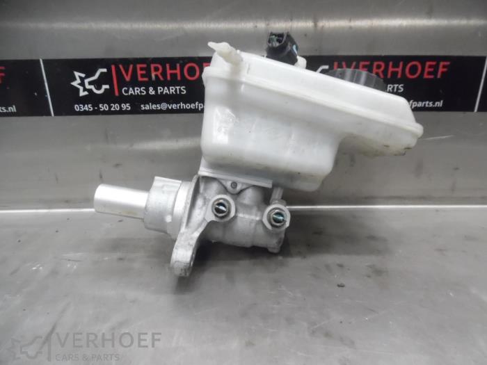Gebruikte Hoofdremcilinder Renault Laguna III (BT) 2.0 dCiF 16V 150 Prijs op aanvraag aangeboden door Verhoef Cars & Parts