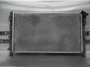 Gebruikte Radiateur Mitsubishi Outlander (CW) 2.4 16V Mivec 4x2 Prijs € 70,00 Margeregeling aangeboden door Verhoef Cars & Parts