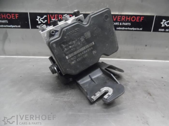 Gebruikte ABS Pomp Chevrolet Aveo 1.6 16V VVT Prijs op aanvraag aangeboden door Verhoef Cars & Parts