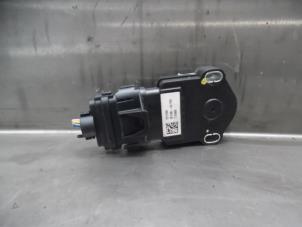 Gebruikte Sensor Gaspedaalpositie Kia Carens IV (RP) 1.6 GDI 16V Prijs op aanvraag aangeboden door Verhoef Cars & Parts