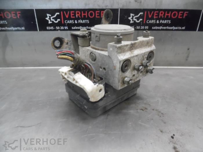 Gebruikte ABS Pomp Toyota Land Cruiser (J12) 3.0 D-4D 16V Prijs € 242,00 Inclusief btw aangeboden door Verhoef Cars & Parts