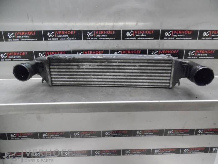 Intercooler BMW 3 serie (E46/4), 1997 / 2005 320d 16V, Sedan, 4Dr, Diesel, 1.995cc, 110kW (150pk), RWD, M47D20; 204D1, 2001-09 / 2005-05, AS71; AS72 (Gebruikt)