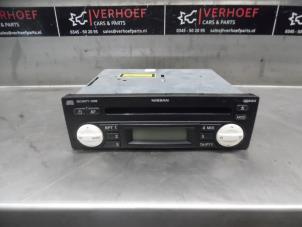 Gebruikte Radio CD Speler Nissan Micra (K12) 1.2 16V Prijs € 50,00 Margeregeling aangeboden door Verhoef Cars & Parts