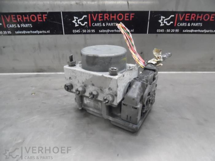 Gebruikte ABS Pomp Renault Kangoo Express (FW) 1.5 dCi 70 Prijs € 100,00 Margeregeling aangeboden door Verhoef Cars & Parts