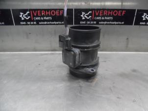 Gebruikte Luchthoeveelheidsmeter Renault Megane III Grandtour (KZ) 1.5 dCi 90 Prijs € 25,00 Margeregeling aangeboden door Verhoef Cars & Parts