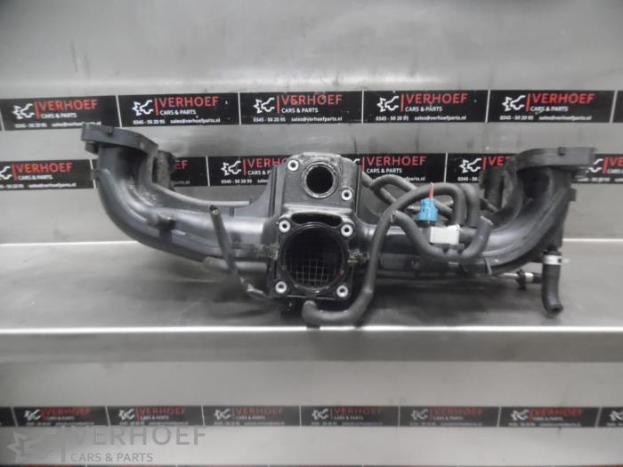 Gebruikte Inlaatspruitstuk Subaru XV (GP) 2.0 AWD 16V Prijs op aanvraag aangeboden door Verhoef Cars & Parts
