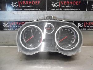 Gebruikte Instrumentenpaneel Opel Corsa D 1.2 16V Prijs € 75,00 Margeregeling aangeboden door Verhoef Cars & Parts