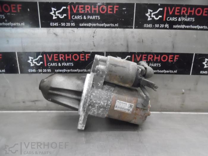 Gebruikte Startmotor Nissan X-Trail (T30) 2.0 16V 4x4 Prijs € 40,00 Margeregeling aangeboden door Verhoef Cars & Parts