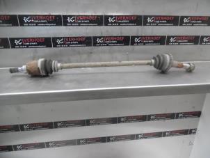 Gebruikte Steekas rechts-achter Nissan X-Trail (T30) 2.0 16V 4x4 Prijs op aanvraag aangeboden door Verhoef Cars & Parts