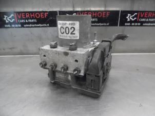 Gebruikte ABS Pomp Hyundai Santa Fe II (CM) 2.7 V6 24V 4x4 Prijs € 150,00 Margeregeling aangeboden door Verhoef Cars & Parts