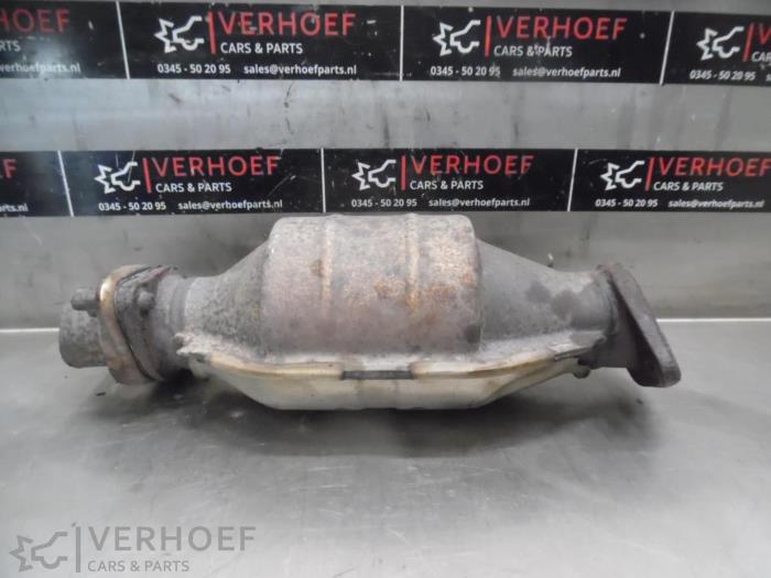 Gebruikte Katalysator Hyundai Santa Fe II (CM) 2.7 V6 24V 4x4 Prijs op aanvraag aangeboden door Verhoef Cars & Parts