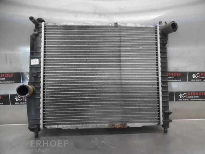 Gebruikte Radiateur Chevrolet Kalos (SF48) 1.4 Prijs € 30,00 Margeregeling aangeboden door Verhoef Cars & Parts