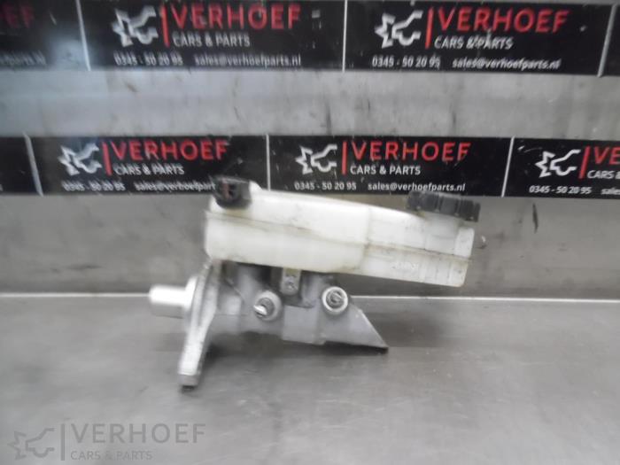 Gebruikte Hoofdremcilinder Renault Megane III Coupe (DZ) 1.5 dCi 90 FAP Prijs op aanvraag aangeboden door Verhoef Cars & Parts
