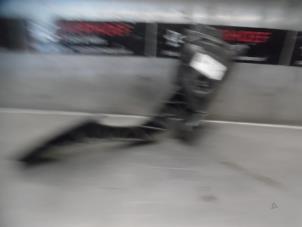 Gebruikte Gaspedaalpositie Sensor Suzuki Grand Vitara II (JT) 1.9 DDiS Prijs € 50,00 Margeregeling aangeboden door Verhoef Cars & Parts