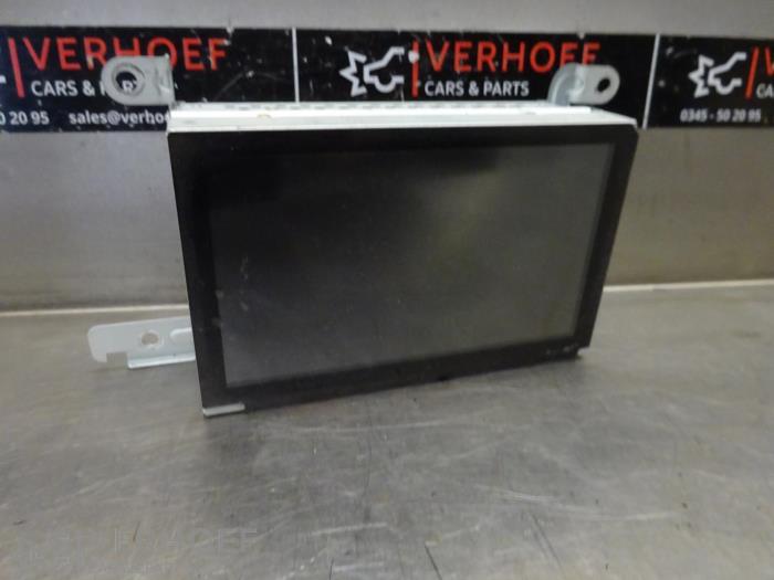 Gebruikte Display Interieur Nissan Primera (P12) 2.0 16V CVT Prijs € 50,00 Margeregeling aangeboden door Verhoef Cars & Parts