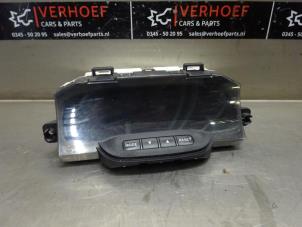Gebruikte Display Interieur Toyota Land Cruiser (J12) 3.0 D-4D 16V Prijs € 150,00 Margeregeling aangeboden door Verhoef Cars & Parts