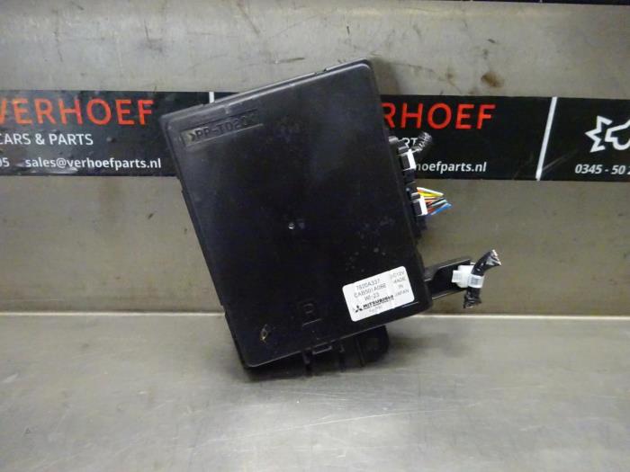 Computer Kachel van een Mitsubishi Lancer Sportback (CX) 1.8 MIVEC 16V 2011