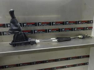 Gebruikte Versnellingsbak Bedieningskabel Renault Clio IV (5R) 1.5 dCi 90 FAP Prijs € 60,00 Margeregeling aangeboden door Verhoef Cars & Parts