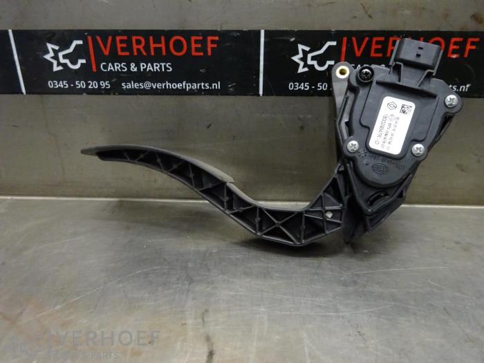 Gebruikte Sensor Gaspedaalpositie Renault Clio IV (5R) 1.5 dCi 90 FAP Prijs op aanvraag aangeboden door Verhoef Cars & Parts
