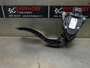 Gebruikte Sensor Gaspedaalpositie Renault Clio IV (5R) 1.5 dCi 90 FAP Prijs op aanvraag aangeboden door Verhoef Cars & Parts