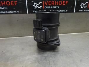Gebruikte Luchthoeveelheidsmeter Renault Megane III Grandtour (KZ) 1.5 dCi 110 Prijs € 25,00 Margeregeling aangeboden door Verhoef Cars & Parts
