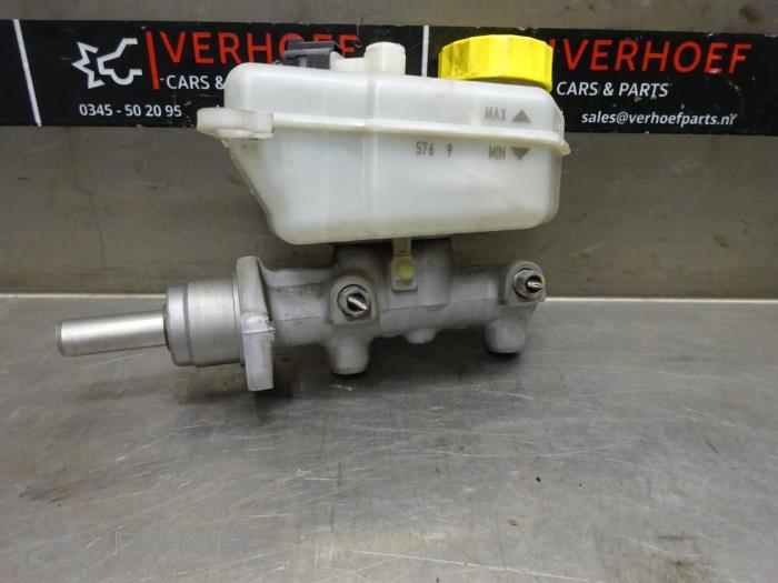 Gebruikte Hoofdremcilinder Skoda Fabia II (5J) 1.6i 16V Prijs € 25,00 Margeregeling aangeboden door Verhoef Cars & Parts