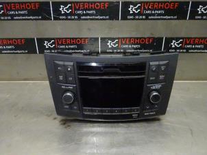 Gebruikte Radio CD Speler Suzuki Swift (ZA/ZC/ZD) 1.2 16V Prijs € 90,00 Margeregeling aangeboden door Verhoef Cars & Parts