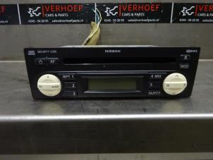 Gebruikte Radio CD Speler Nissan Micra (K12) 1.2 16V Prijs op aanvraag aangeboden door Verhoef Cars & Parts