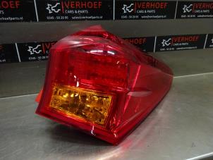 Gebruikte Achterlicht rechts Toyota Auris Touring Sports (E18) 1.8 16V Hybrid Prijs € 50,00 Margeregeling aangeboden door Verhoef Cars & Parts