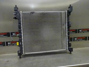 Gebruikte Radiateur Chevrolet Spark 1.2 16V Prijs € 40,00 Margeregeling aangeboden door Verhoef Cars & Parts