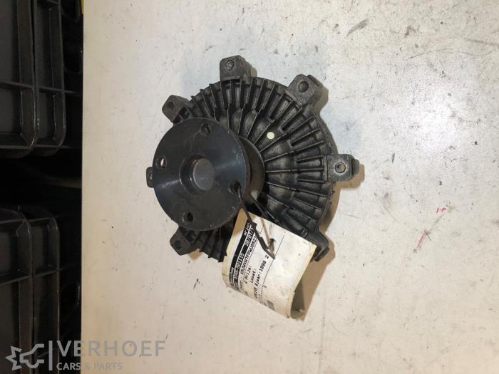 Gebruikte Viscosekoppeling koelvin Hyundai H-1/Starex Travel 2.5 TD Prijs € 50,00 Margeregeling aangeboden door Verhoef Cars & Parts